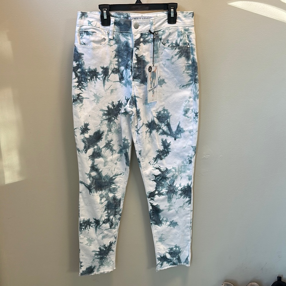 Tinseltown NWT Mom Jean women’s juniors size 7